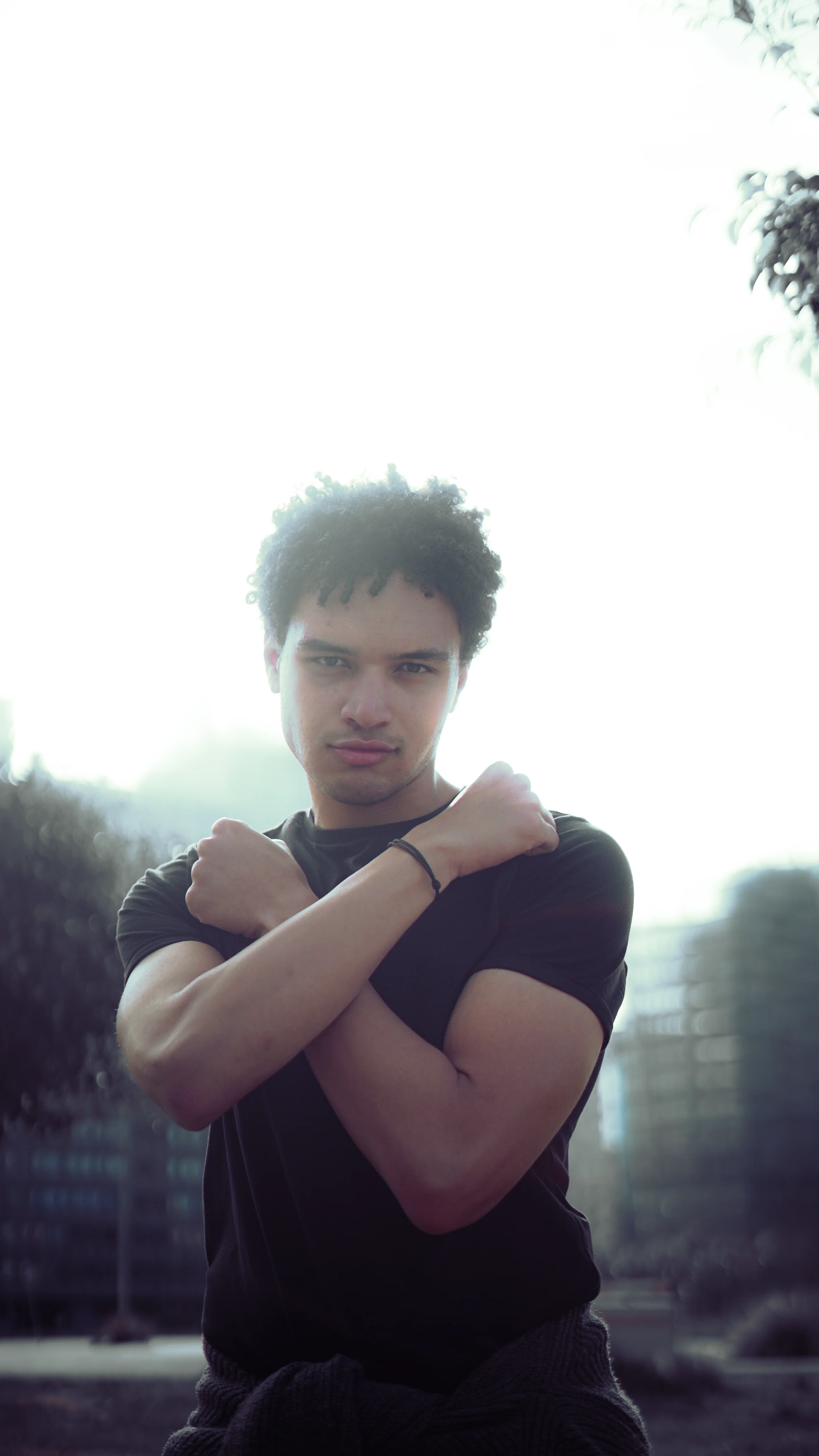 MODELS AGENCY - crossed arms pose photography by Driss Nassiri